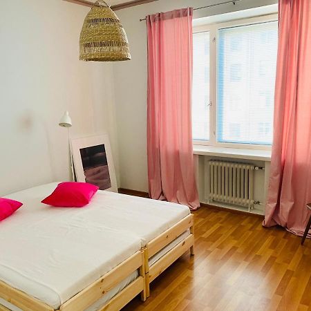 Respectful And Peaceful With Two Bedrooms Helsinki Bagian luar foto