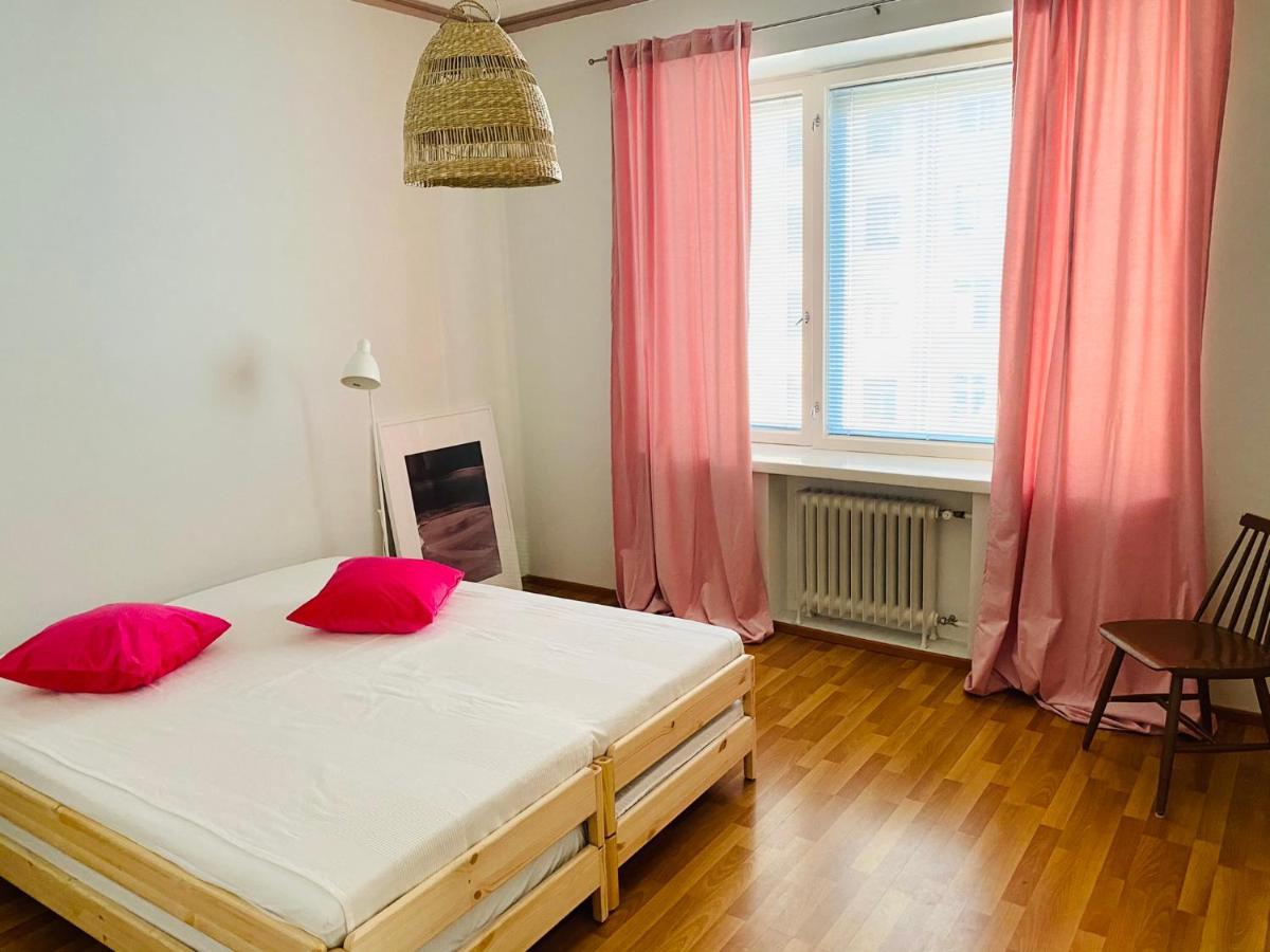 Respectful And Peaceful With Two Bedrooms Helsinki Bagian luar foto